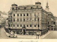 Palača Pongratz, izgrađena 1884. godine na mjestu rodne kuće Antuna Mihanovića, Trg bana Jelačića, fotografija oko 1930. godine